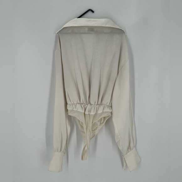 House Of Cb Rhea Ivory Satin Cowl Front Draped Bodysuit - Picture 9 of 10